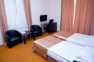 Отель Jermuk Verona Resort Джермук Стандартный двухместный номер с 2 отдельными кроватями-6
