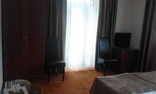 Отель Jermuk Verona Resort Джермук Стандартный двухместный номер с 2 отдельными кроватями-9